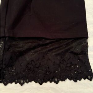 New logo black leggins w lace trim